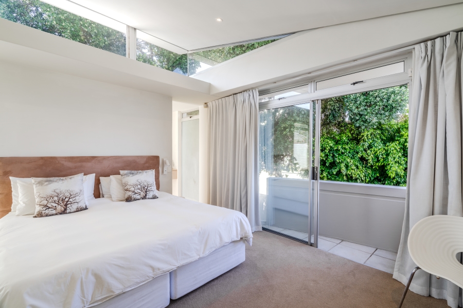8 Bedroom Property for Sale in Camps Bay Western Cape